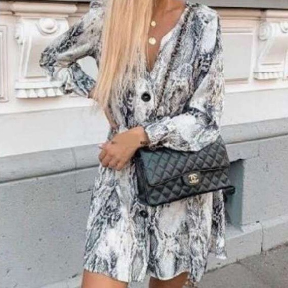 Zara black white gray snake print button long sleeve mini dress - Picture 8 of 8